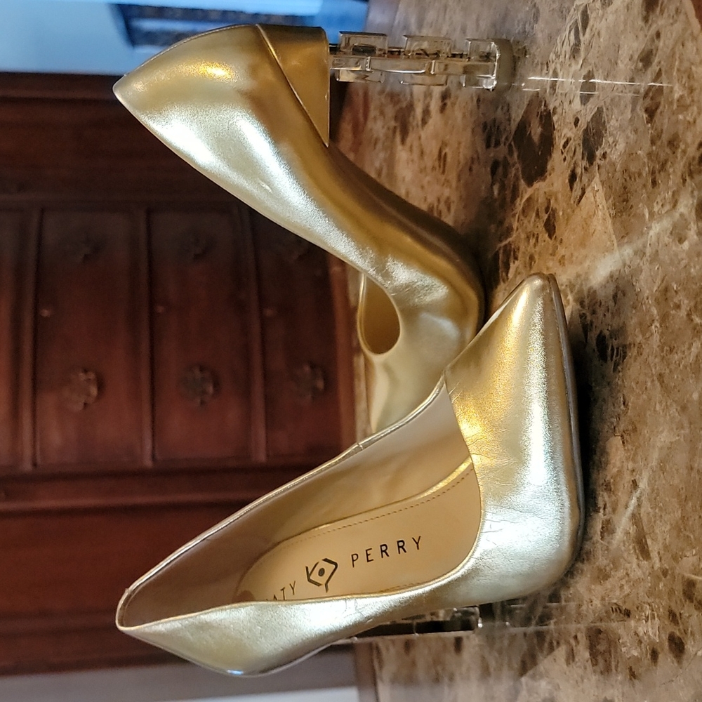 Katy Perry The Suzie Pump